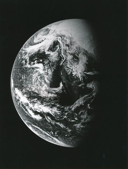null Nasa. Une superbe vue de la planète Terre réalisée depuis l'Espace. Au centre,...