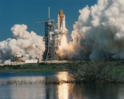 null Nasa. Navette spatiale Challenger (Mission STS-22). Décollage panoramique de...