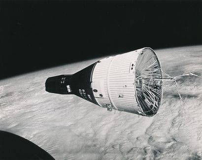 null Nasa. Belle vue du vaissau spatiale Gémini 7 le 15 décembre 1965 lors du rendez-vous...