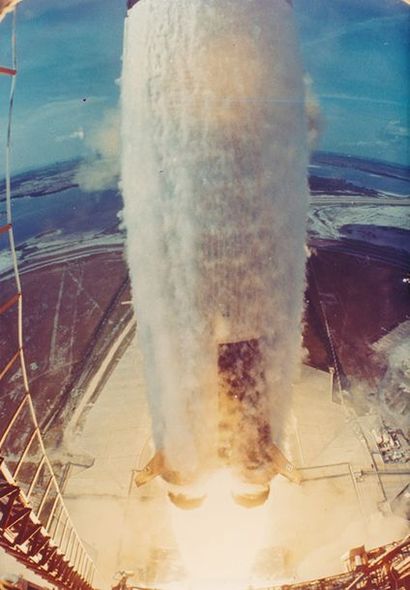 null Nasa. Mission Apollo 11. Rare vue de la fusée Saturne V au décollage. Cette...