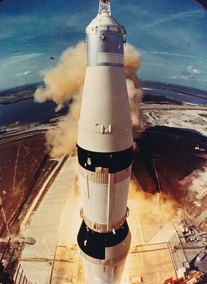 null Nasa. Mission Apollo 11. Rare vue de la fusée Saturne V au décollage. Cette...