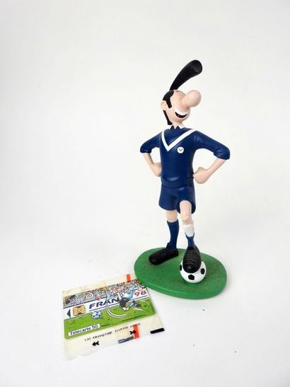 null MARGERIN

Lucien footballeur

Figurine éditée par la boutique BD3D à l'occasion...