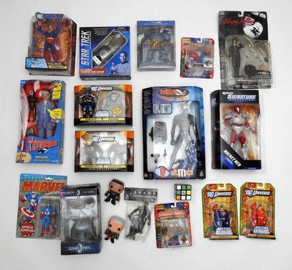 null USA

Caisse de jouets US sous blister Spiderman, Justice league, Startrek, Spawn,...