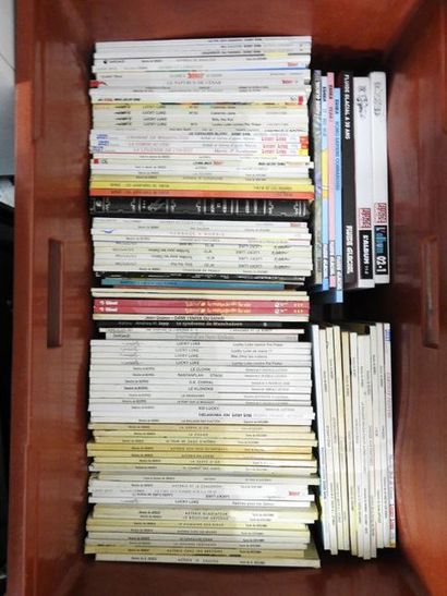 null VRAC

Large batch of 4 comic book cases including about albums, in very good...