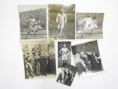 null Eric Liddell (1902-1945). Sept photos originales du mythique champion olympique...