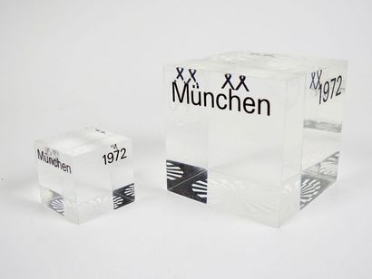 null Cube presse-papier officiel avec sur sept facettes logo Munchen 1972, anneaux...