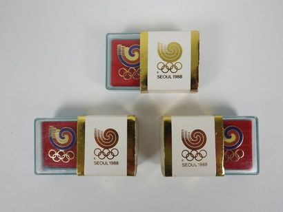 null 3 official pins with scrolls and rings in case and with official box