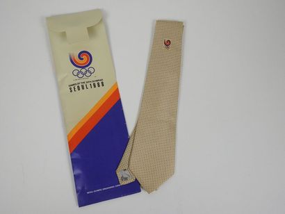 null Cravate officielle mention Seoul 1988, Dans pochette officielle
68 x 5 cm