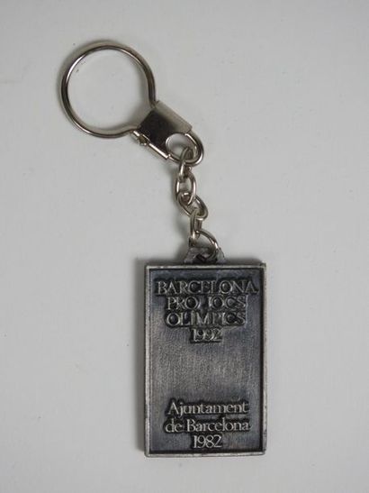 null BARCELONA: Keychain supporting Barcelona's bid for 1992. Mention
Barcelona Pro...