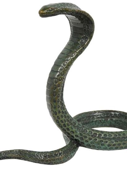 Jean DUNAND (1877-1942) 
Cobra, vers 1914
Bronze ciselé à patine vert foncé signé...