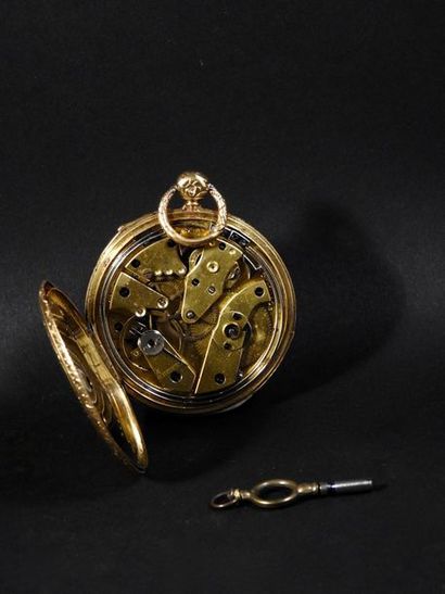 null Pocket watch in yellow gold, 750 MM, engravings with floral decoration, white...