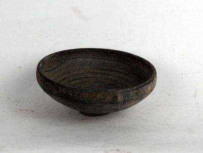 Black cup

Terracotta 5 cm

Roman period
