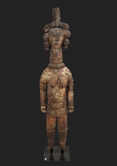 null Afrique - Igbo - Nige?ria 

Statue fe?minine 

H 116 cm hors socle