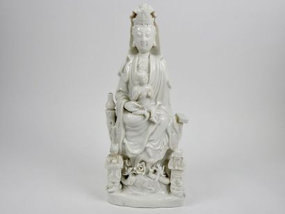CHINE Grande Guanyin in china
white H 38 cm
Accidents and old restorations