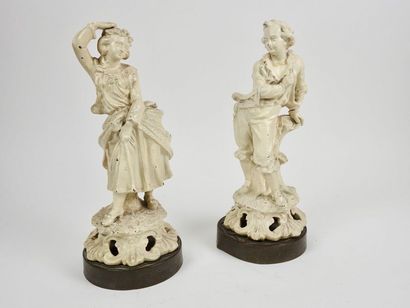null Pair of two young terracotta lovers with white
slip H 28 (without the base)
Accidents...