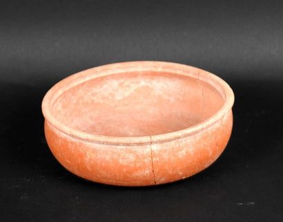 null Kettle in sigillata

Red ceramic 14 cm, old restoration

Roman Period