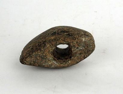null Partially polished hammer axe of solid form

Stone 9.5 cm

Neolithic France