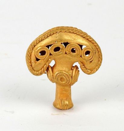 null Pendentif en forme de vase en or bas titre dit Tumbaga

3,8 cm 11,11 gr

Colombie...