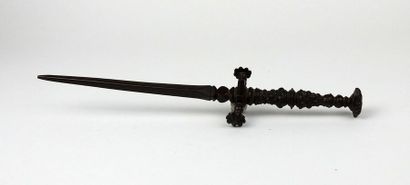 null Joli stylet à lame amovible

Bronze 24,7 cm

XIXème siècle
