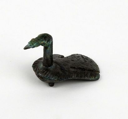 null Applique représentant un canard

Bronze 4,7 cm

Iran Ier millénaire avant J...