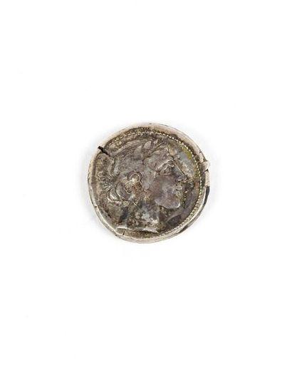 null Représentation d’une monnaie grecque d’argent
Leontinion