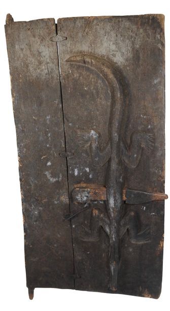 null Afrique - Bambara - Mali

Porte ornée d’un crocodile

154 x 91 cm