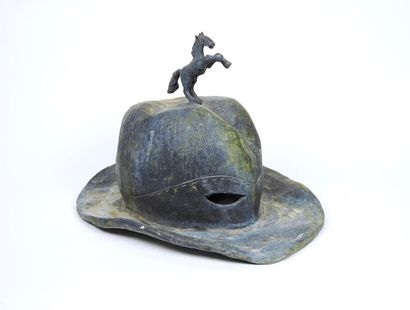 BERRY Philippe Berry (né en 1956) 

«Le Vrai Chapeau De Zorro», 1997

Bronze à patine...