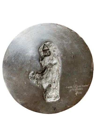 ARMAN ARMAN

« LA MAIN TENDUE », 1998

Plaque en bronze, signée, titrée et numérotée...