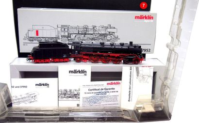 null MARKLIN - Allemagne - métal - HO (1)

# 37952 Locomotive vapeur & tender

référence...