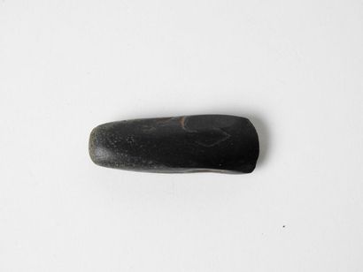 null Hache en jade néolithique

L :6cm.