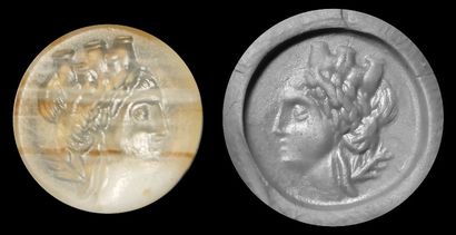 null Intaille gravée d’un 

portrait de Cérès (Tychè).

Agate.Art gréco-romain.

L...