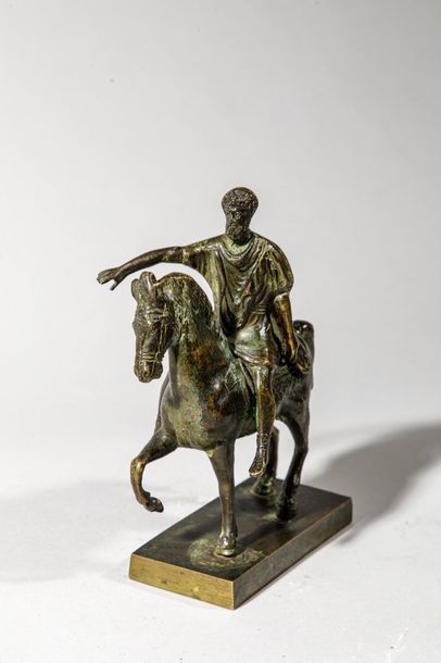 null Cavalier.Empereur romain , représentation de Marc Aurèle sur son destrier.

Bronze...