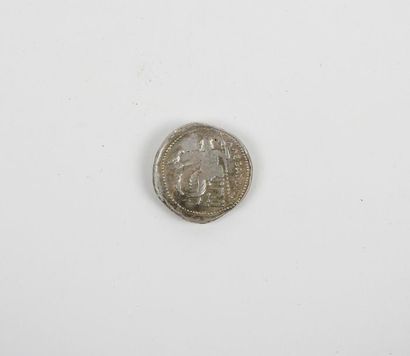 null Représentation d’une monnaie d’Alexandre le Grand.Argent.En l’état. 

58BIS-Représentation...