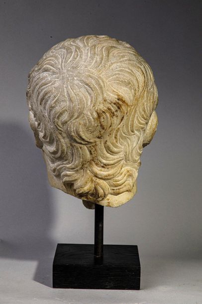 null Head of a young man with wavy hair, hairless,
marble
Roman
Period First Centuries...