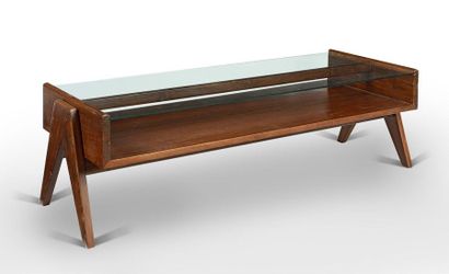 Pierre Jeanneret (1896-1967) 
Table basse en teck
Table basse dite "coffee table"...
