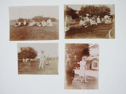 null Reportage. Quatre photos originales sur le golf de Deauville en 1909. Trois...