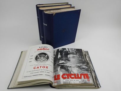 null Quatre reliures éditeur du "Cycliste" foncé par Velocio : a) 1951-52, 24 numéros;...