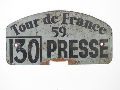null Tour de France 1959. Plaque officielle de motard de presse du Tour 1959. En...