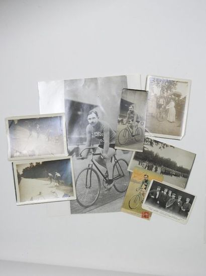 null Trousselier. Sept pièce :a) 4 photos exceptionnelles (13x18) des Tours 1907,...