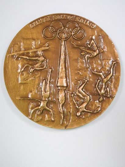 null Coubertin. Médaille de Marie Pierre Quérolle. Avers : Baron Pierre de Coubertin...