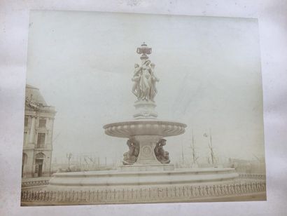 null France - Réunion de 7 Grandes photographies du XIXe siècle contrecollées sur...