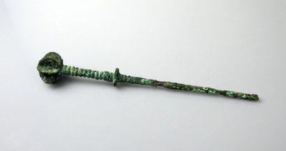 null Epingle à colerette

Bronze 13.2 cm

Luristan Ier millénaire avant J.-C.