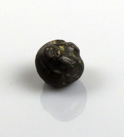null Perle torsadée en bronze

1.2 cm

Protohistoire