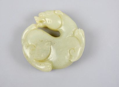 null Félin lové.Jade néphrite ou autre.Amulette talismanique qualité Hetian.
Chine.Lenv...