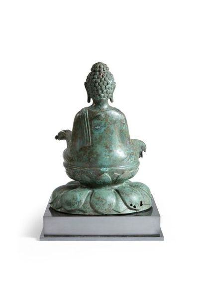 null Art Sino-Indien du Nord Ouest des Indes Bouddha en bronze assis sur une terrasse...