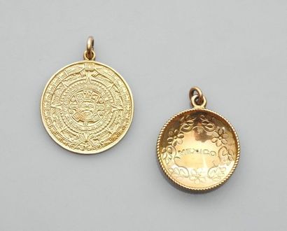 null Lot : Gold medal, 375 MM, engraved - Mexico - and circled medal " Michael VII...