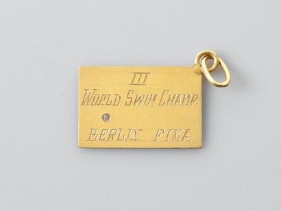 null Yellow gold commemorative "Calendar" pendant, 585 MM, Agosto 1978, SWIM Champ....