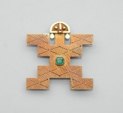 null Brooch - pendant drawing a pattern in yellow gold, 750 MM, Central America,...