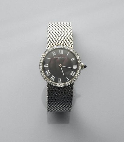 null AUDEMARS PIGUET, Bracelet montre de dame en or gris, 750 MM, pressé, lunette...