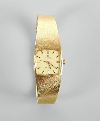 null OMEGA, Automatic de ville. Bracelet montre de dame en or jaune, 750 MM, lunette...